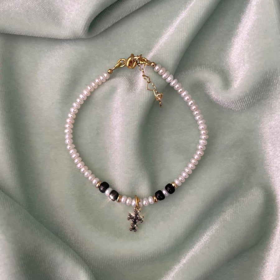 Cross & Pearl Bracelet